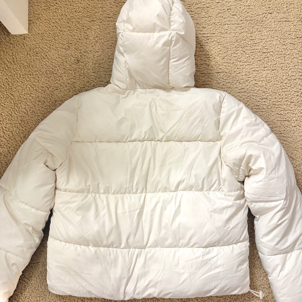 NWT White Hollister Cropped Puffer Jacket - Picture 5 of 7